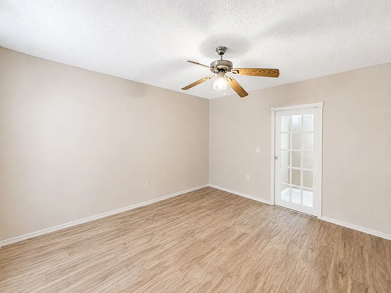 2910 Western Willow Ter — Photo 17