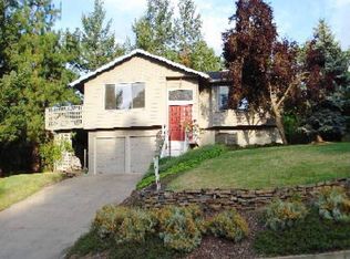 618 Spring Creek Dr, Ashland, OR 97520