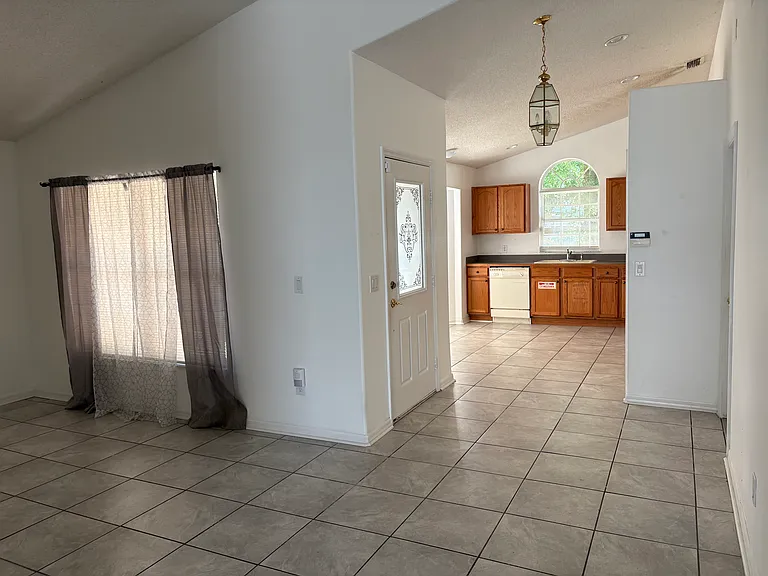 2630 Oneida Loop — Photo 17