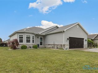 29059 Greystone Dr, Millbury, OH 43447