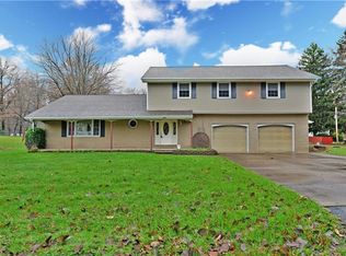 3540 Rio Vista Rd, Leavittsburg, OH 44430