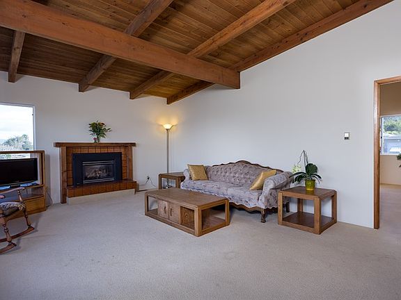 5th image of 508 Mar Vista Dr