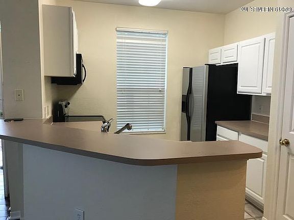 3rd image of 13703 RICHMOND PARK Drive #3404