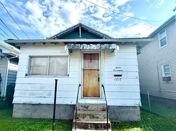 1217 5th Ave W, Huntington, WV 25704