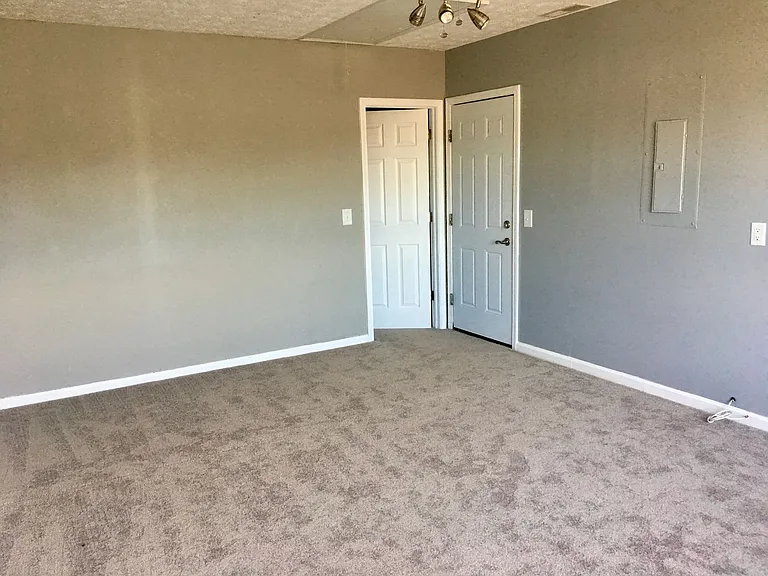 1222 Gailard Dr — Photo 36