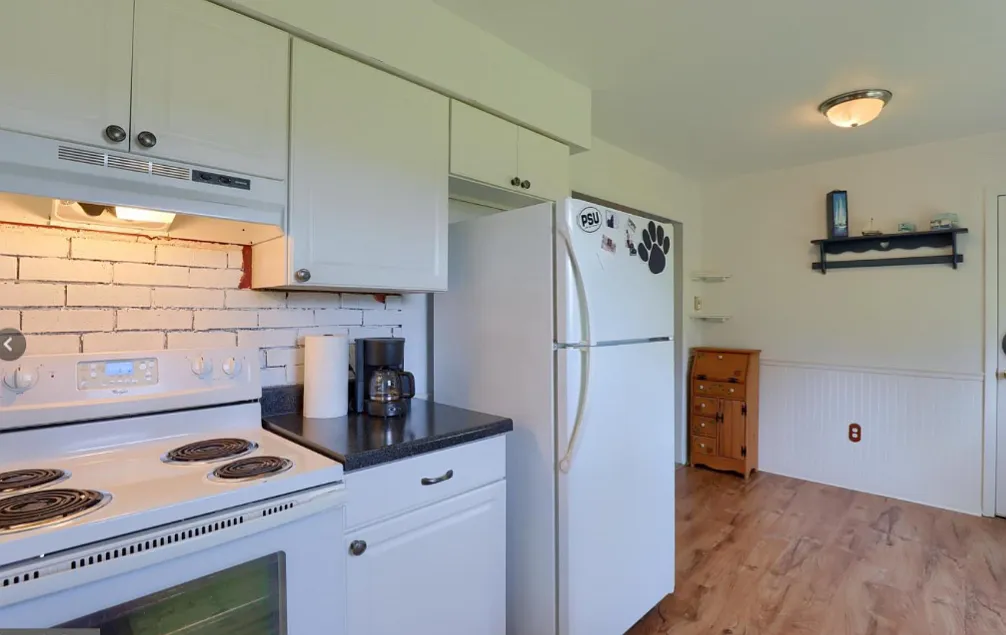 3 bed, 1640 sqft, $1,975 — Photo 2