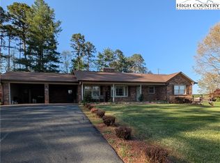 648 Union Cross Rd, Dobson, NC 27017