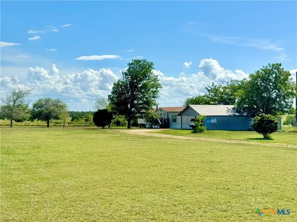 3085 Us Highway 90a W, Shiner, TX 77984