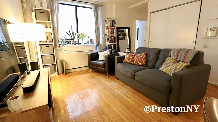 Rented by JM Preston Properties LLC | media 20