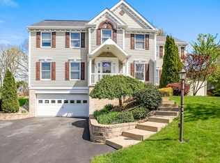 217 Crimson Dr, Pittsburgh, PA 15237