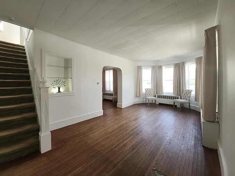 1640 Walnut Ave — Photo 5