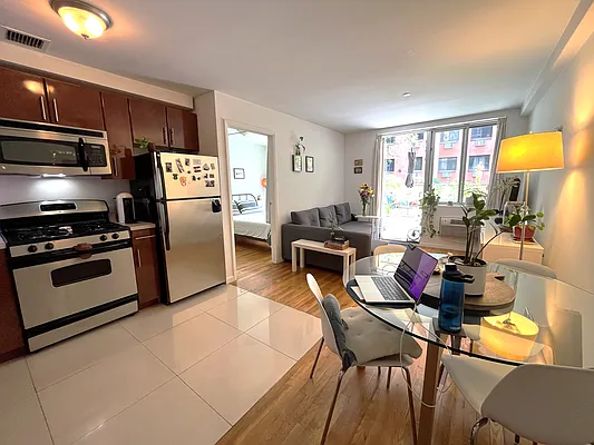 Rented by Akam Sales and Brokerage | media 9