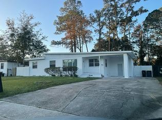 2102 Ronald Ln, Jacksonville, FL 32216