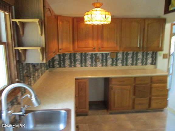 3rd image of 69350 Christiann Creek Dr