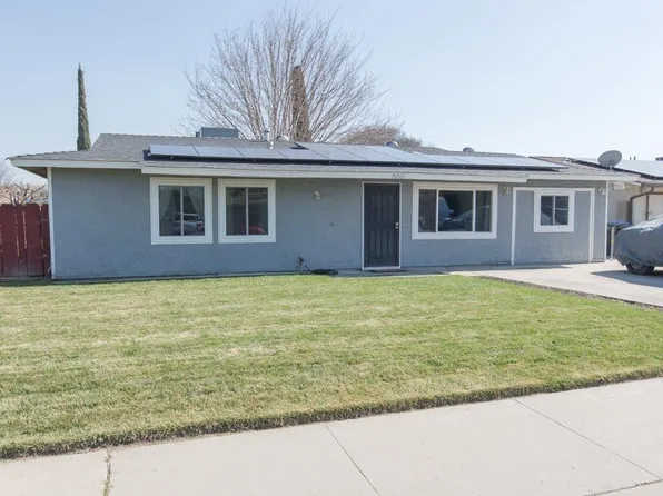 800 S 11th St, Kerman, CA 93630