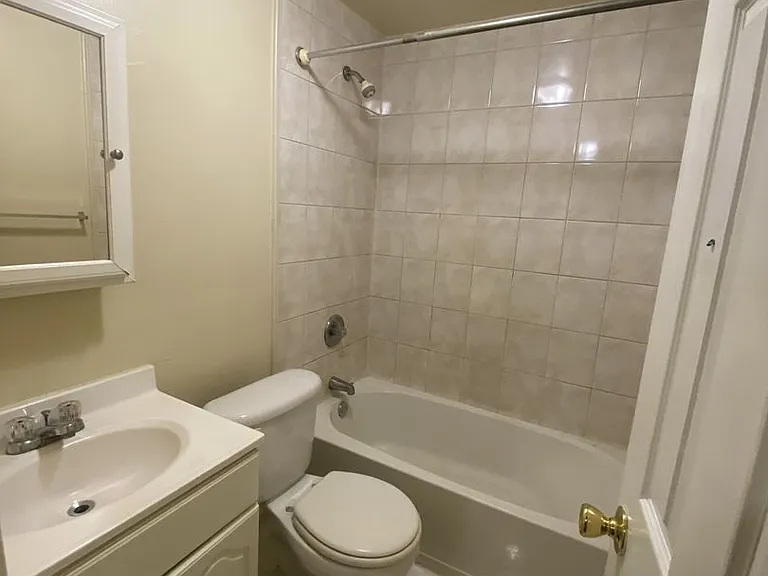 811 St. Paul Street — Photo 5