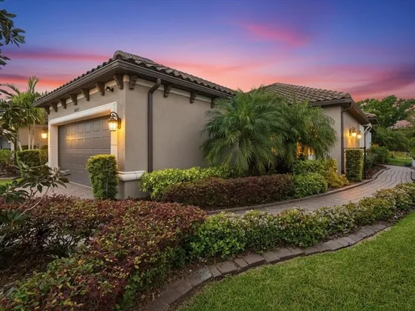 10225 Highland Park Pl, Palmetto, FL 34221