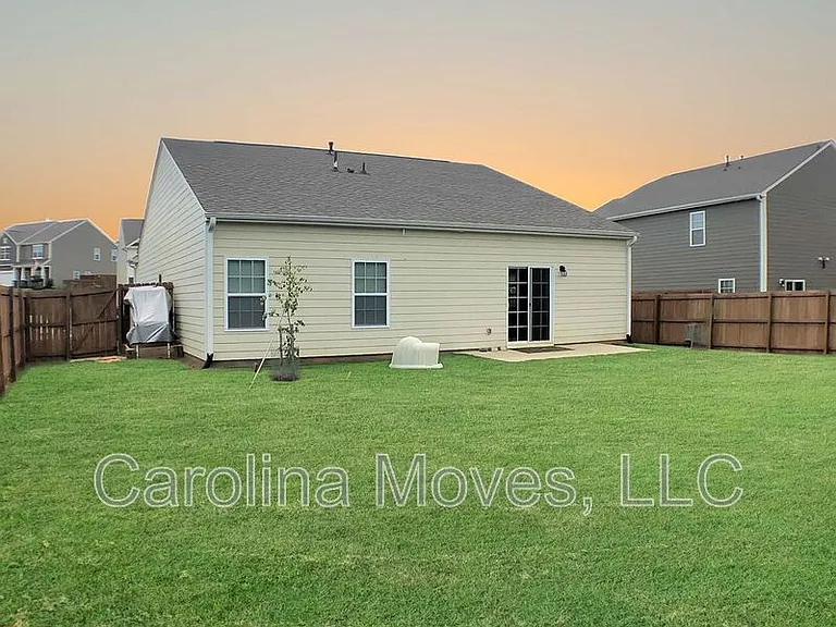 200 Hartwood Lake Ln — Photo 15