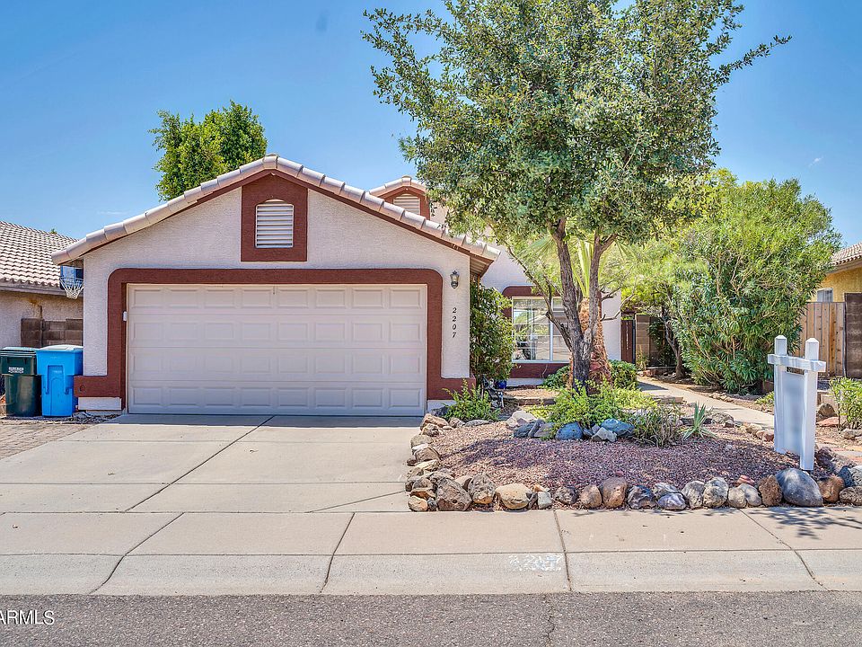 1st image of 2207 E Wescott Drive