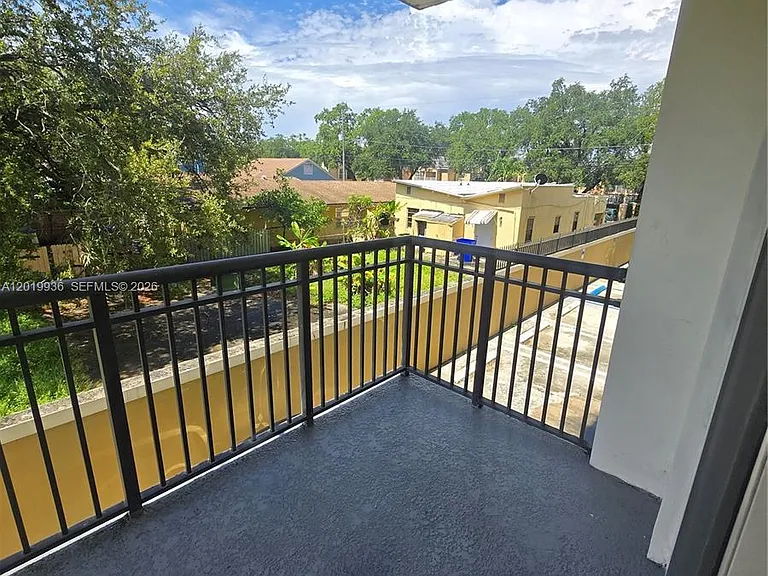 2647 NW 25th Ave #409 — Photo 5