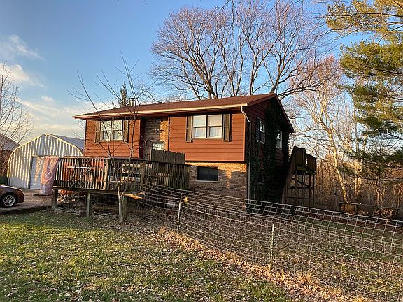 3rd image of 1225 Violet Rd