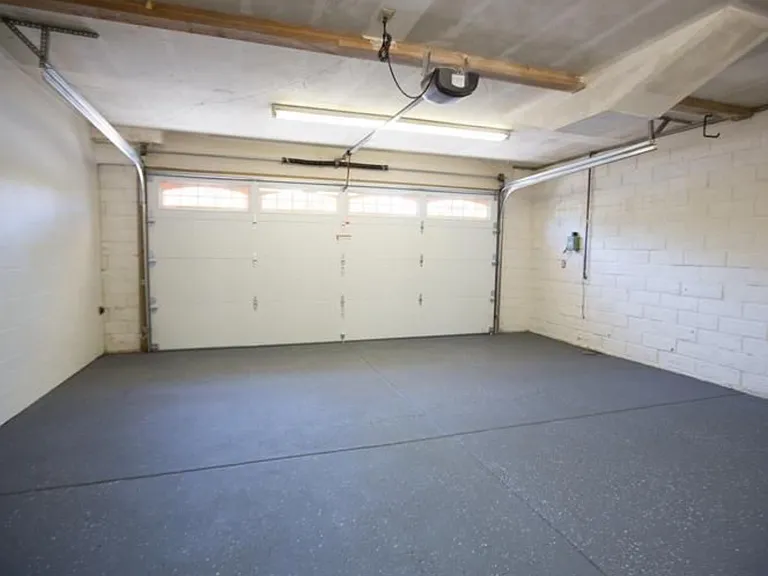 880 Napa St — Photo 13
