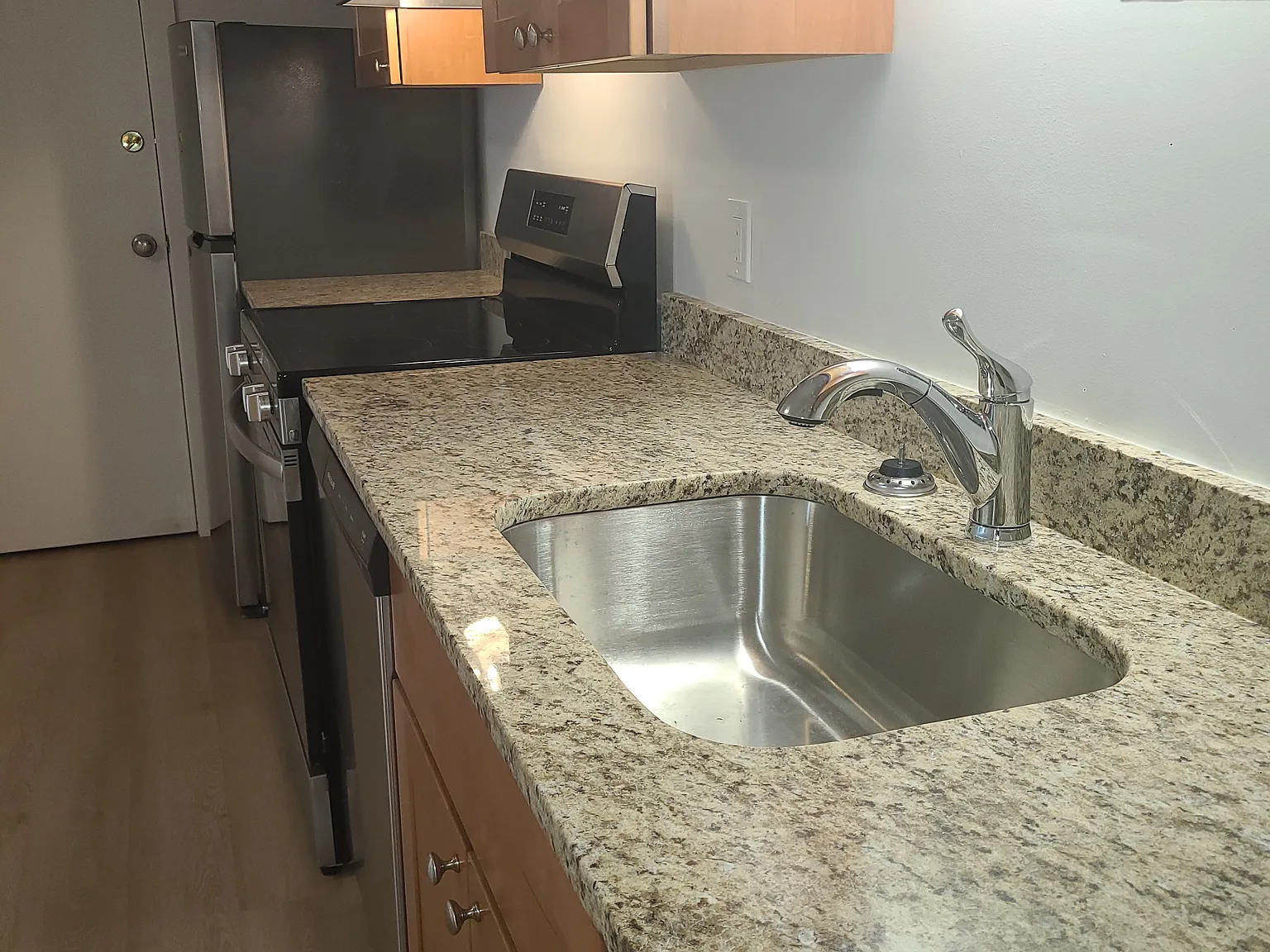 1 bed, 500 sqft, $1,895 — Photo 4