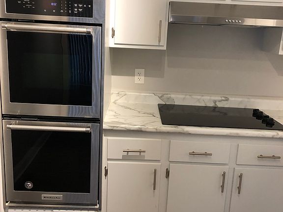 3rd image of 8716 Metcalf Ave APT 104