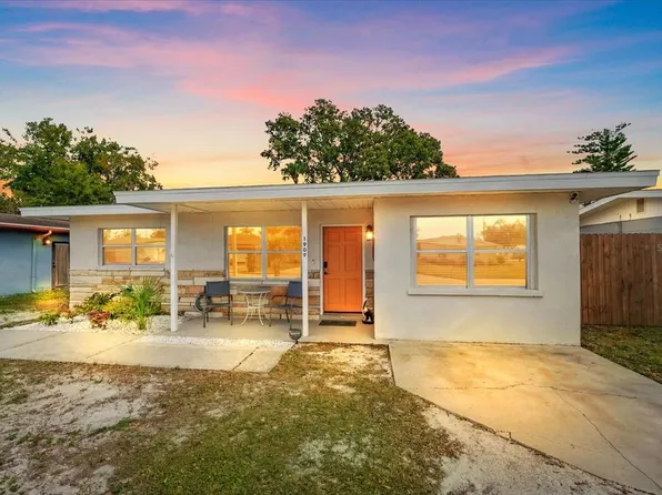 1909 27th St W, Bradenton, FL 34205