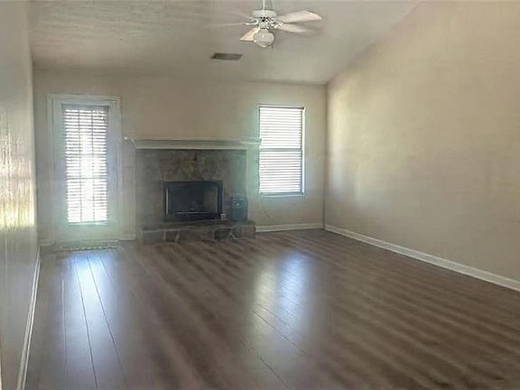 3rd image of 1503 Nunnally Way
