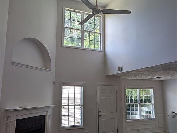 2nd image of 2150 Lenox Ave