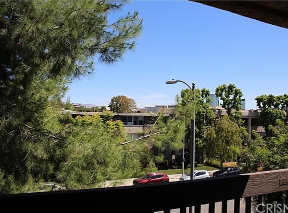 2nd image of 22100 Burbank Blvd Unit 359G