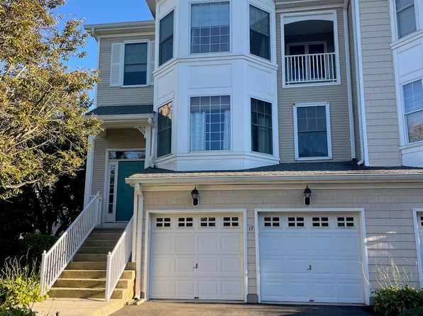19 S Shore Dr, South Amboy, NJ 08879