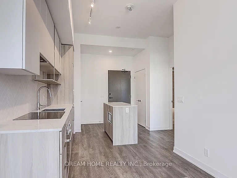 15 Holmes Ave #806 — Photo 5