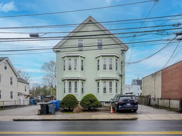 176-178 Newton St, Waltham, MA 02453