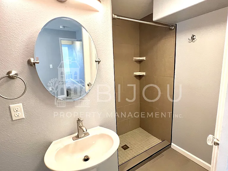 3739 Range Dr — Photo 13