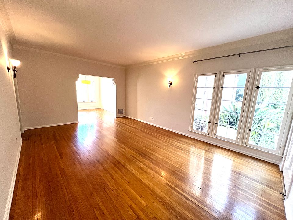 1st image of 346 S Detroit St #346