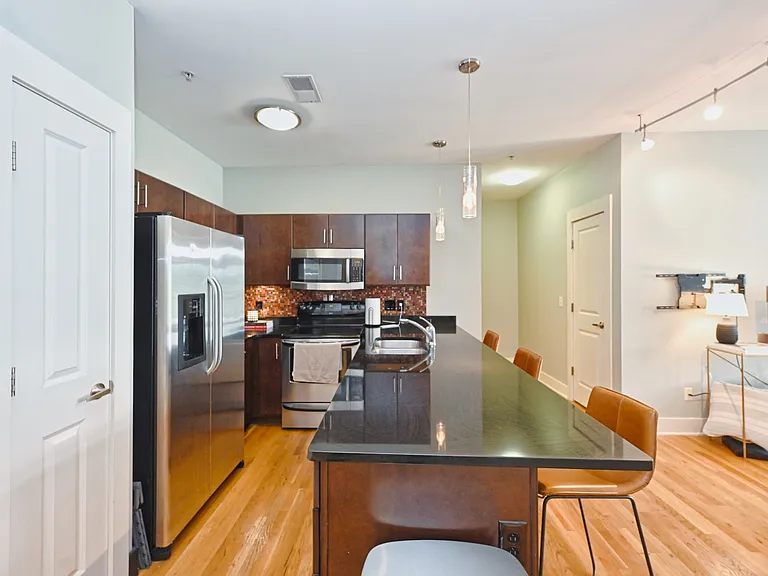 817 3rd Ave N #411 — Photo 23