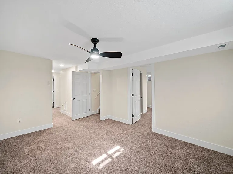 6364 Julian St — Photo 12