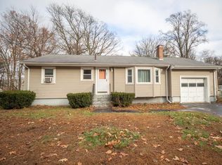 227 Ridgewood Dr, Norwood, MA 02062