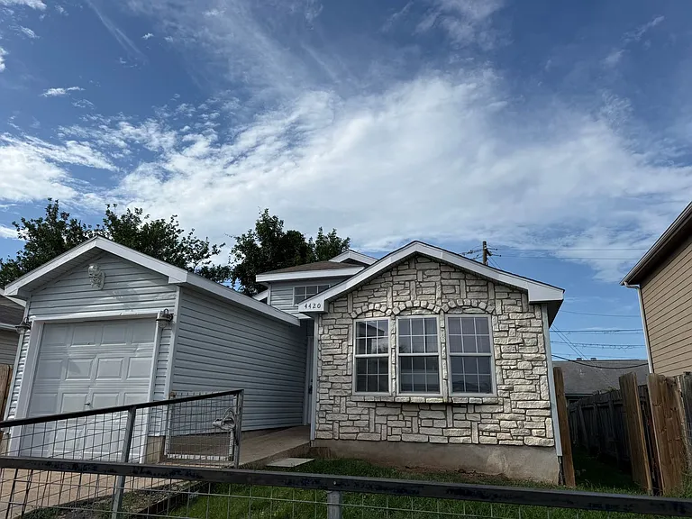 4420 Magin Meadow Dr — Photo 2