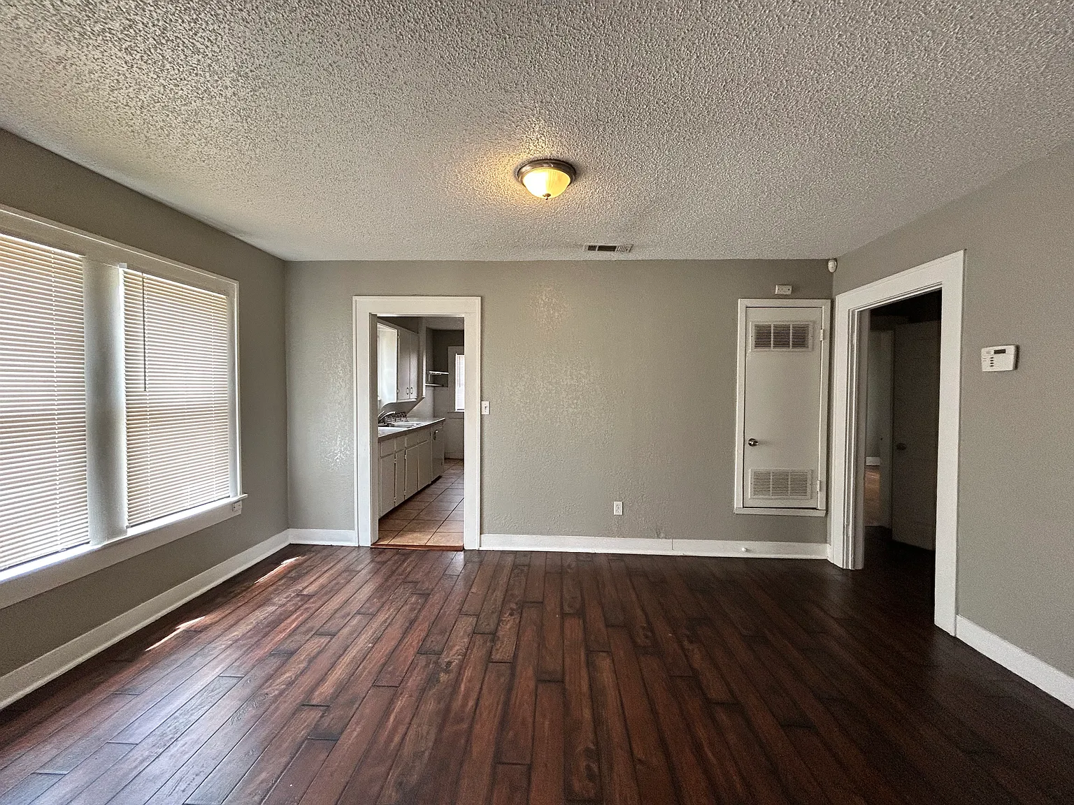 3 bed, 1481 sqft, $1,150 — Photo 4