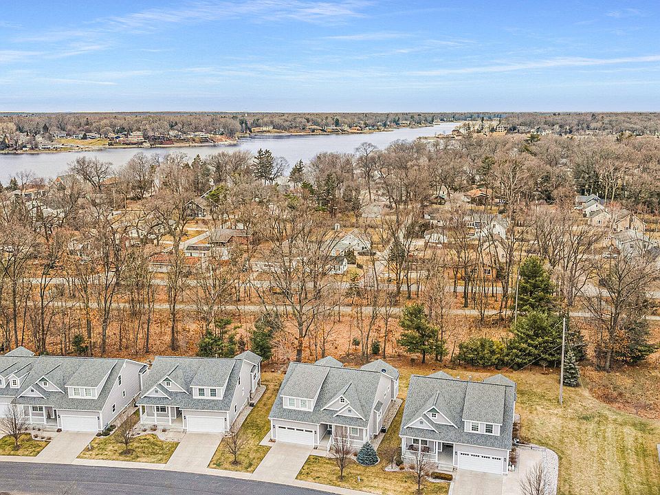 604 Parkview Ave Spring Lake MI Zillow