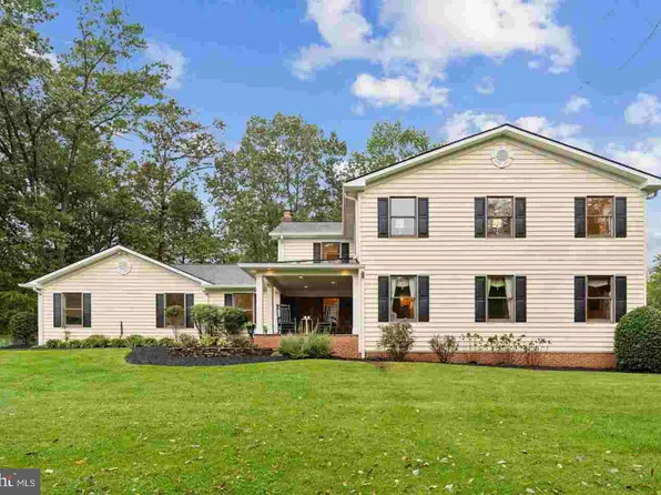 9602 Heather Green Dr, Manassas, VA 20112