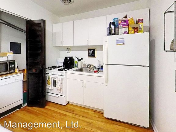 5th image of 2634 N Mildred Ave APT 1