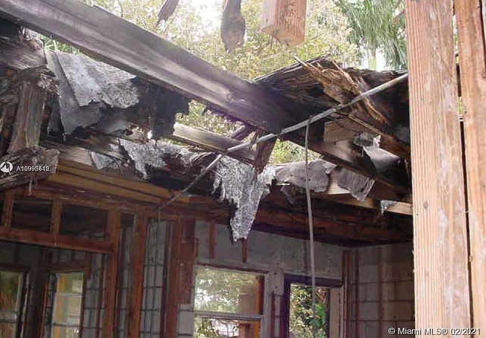 2nd image of 141 N Greenstar Ave