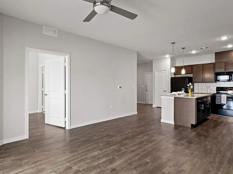 2551 N North Guadalupe St #2209 — Photo 7