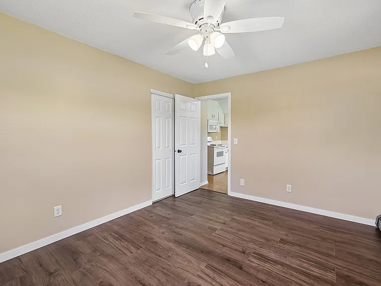 17256 Kenyon St NE #2 — Photo 16