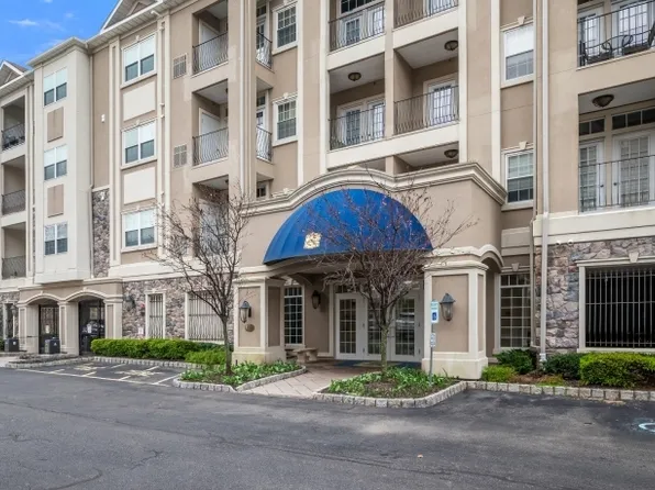 1102 Wickham Ter #1102, Clifton City, NJ 07013