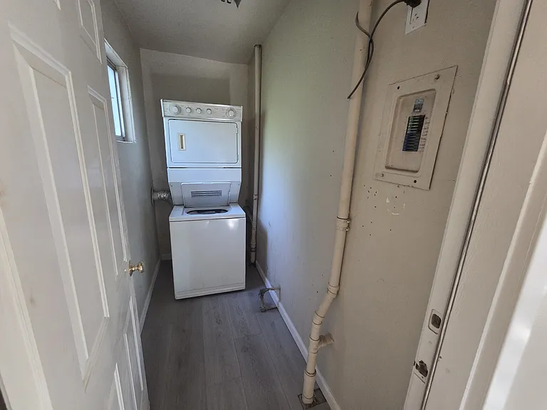 3415 Marshall Ave #B — Photo 5